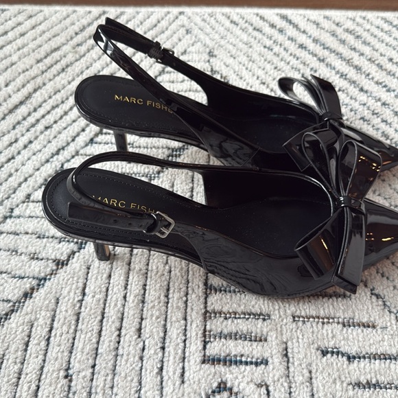 Marc Fisher Bow Slingback Pumps - Picture 3 of 7